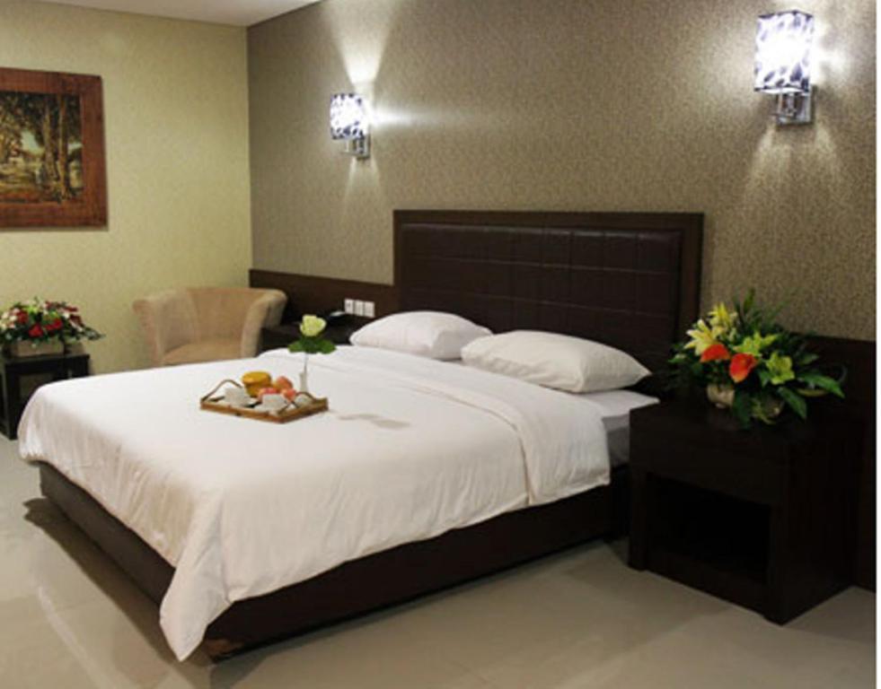 Bamboo Inn Hotel & Cafe Джакарта Номер фото